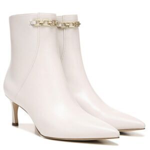 Naturalizer Frida Leather Chain Hardware Dress Booties (NARROW)